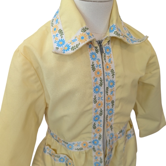 Vintage Other - 60s 70s Vintage Girls Yellow Floral Trim Jacket Size‎ Medium MCM Groovy Rare